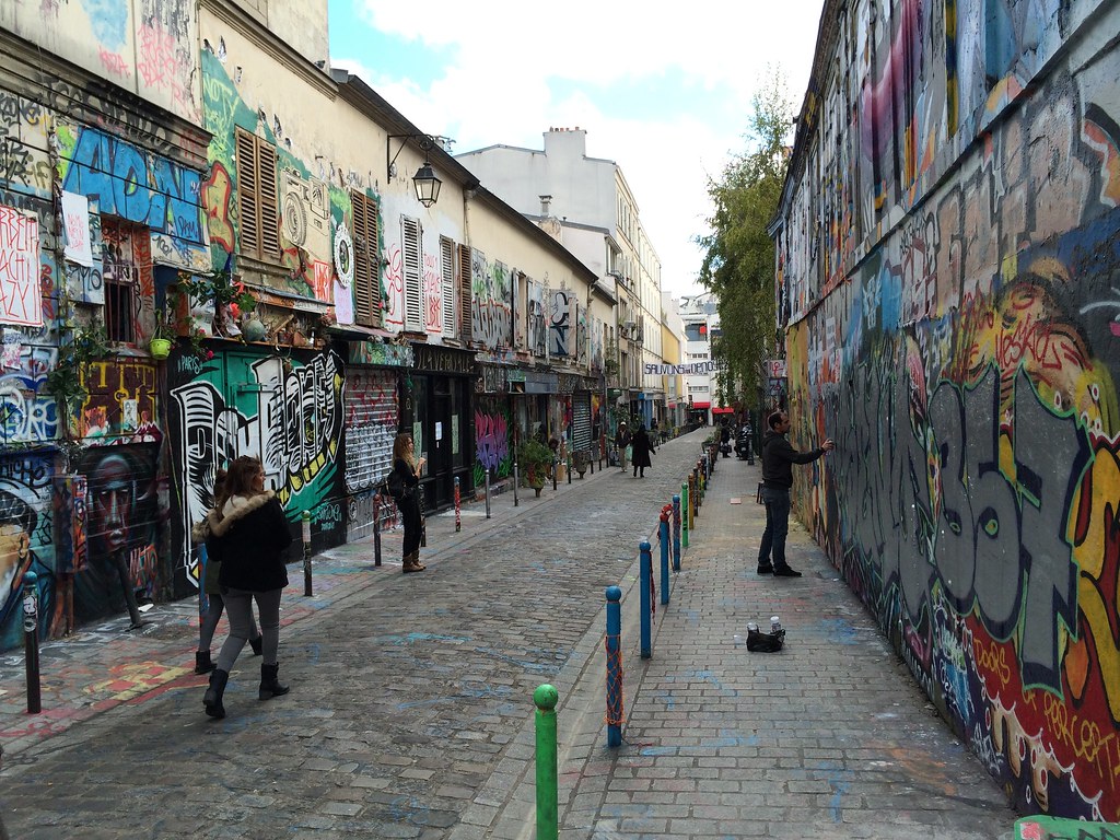 The street art of rue Dénoyez