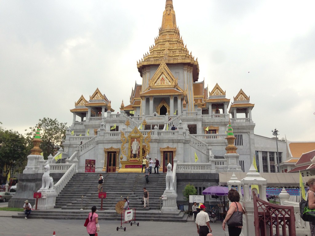 The Wat Traimit